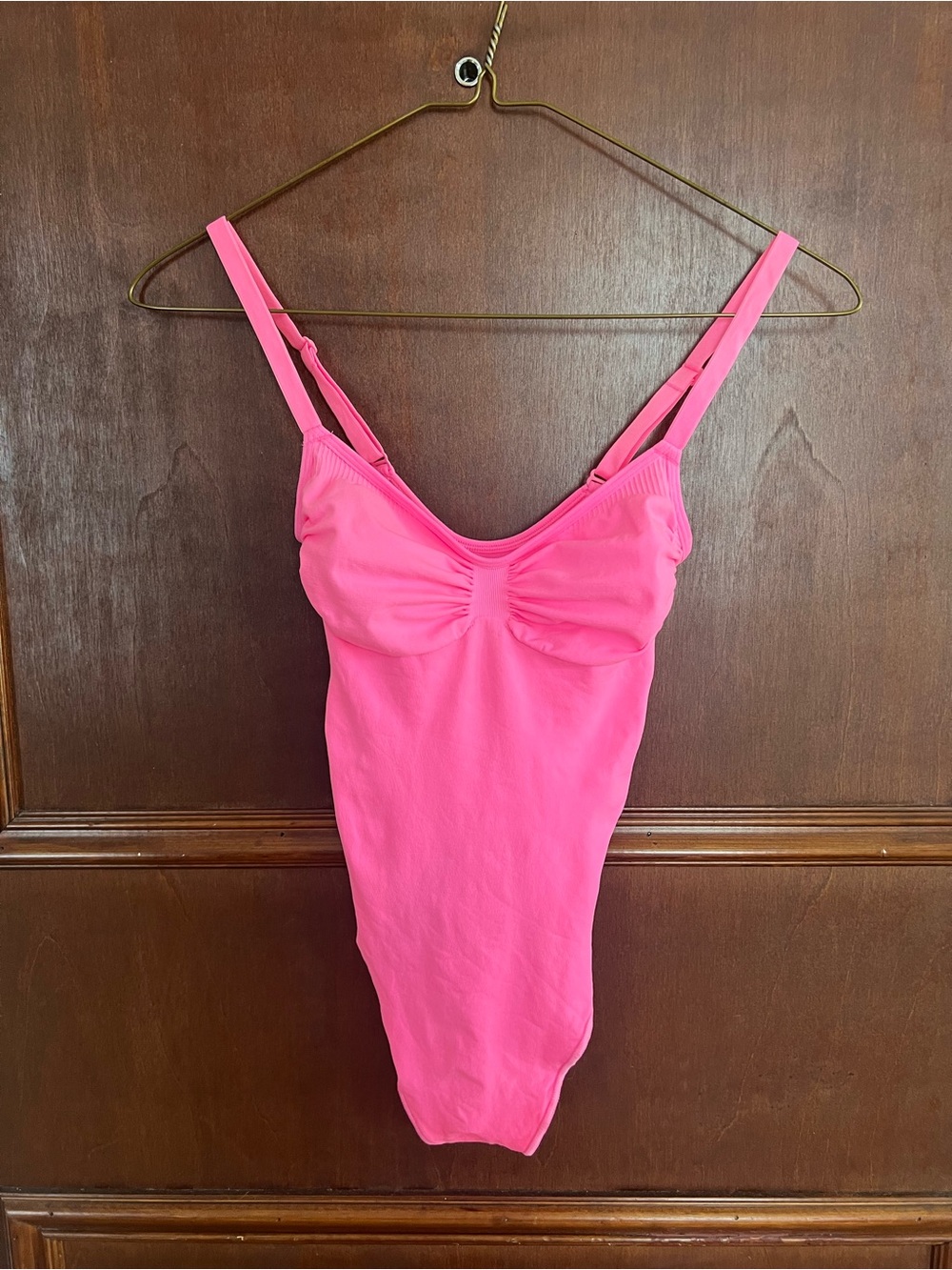 Skims hot pink seamless sculpt thong bodysuit | Medium